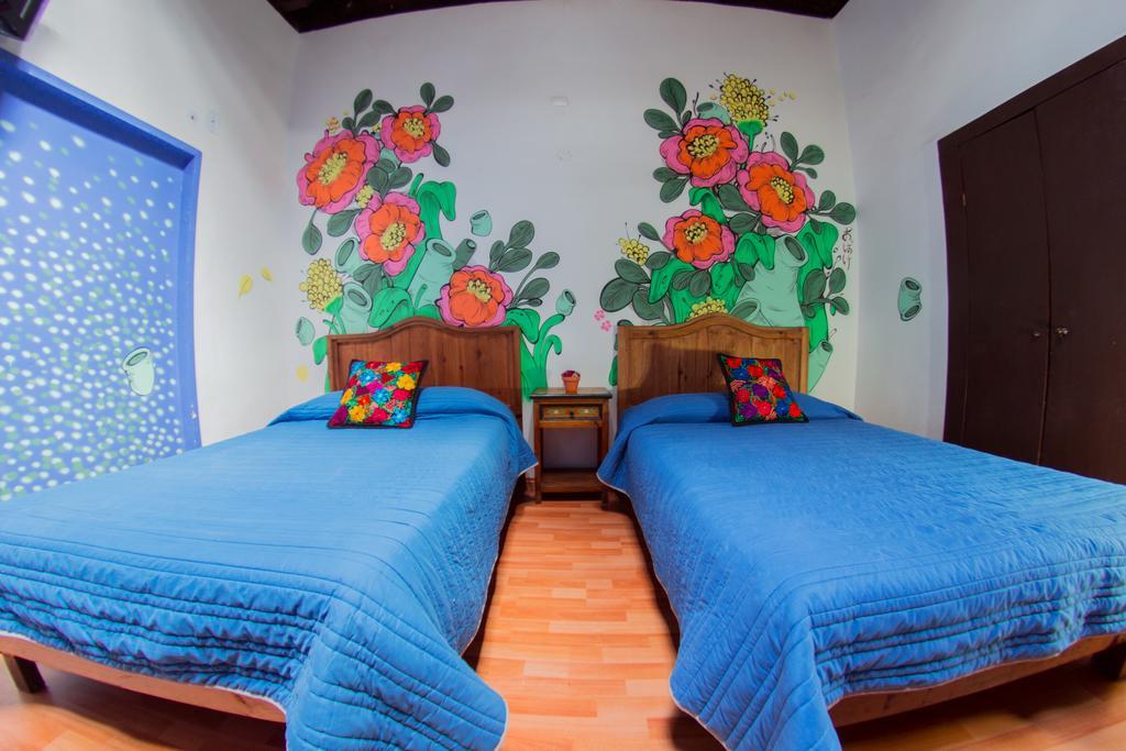 Gente De Mas Hostel Пуэбла Экстерьер фото